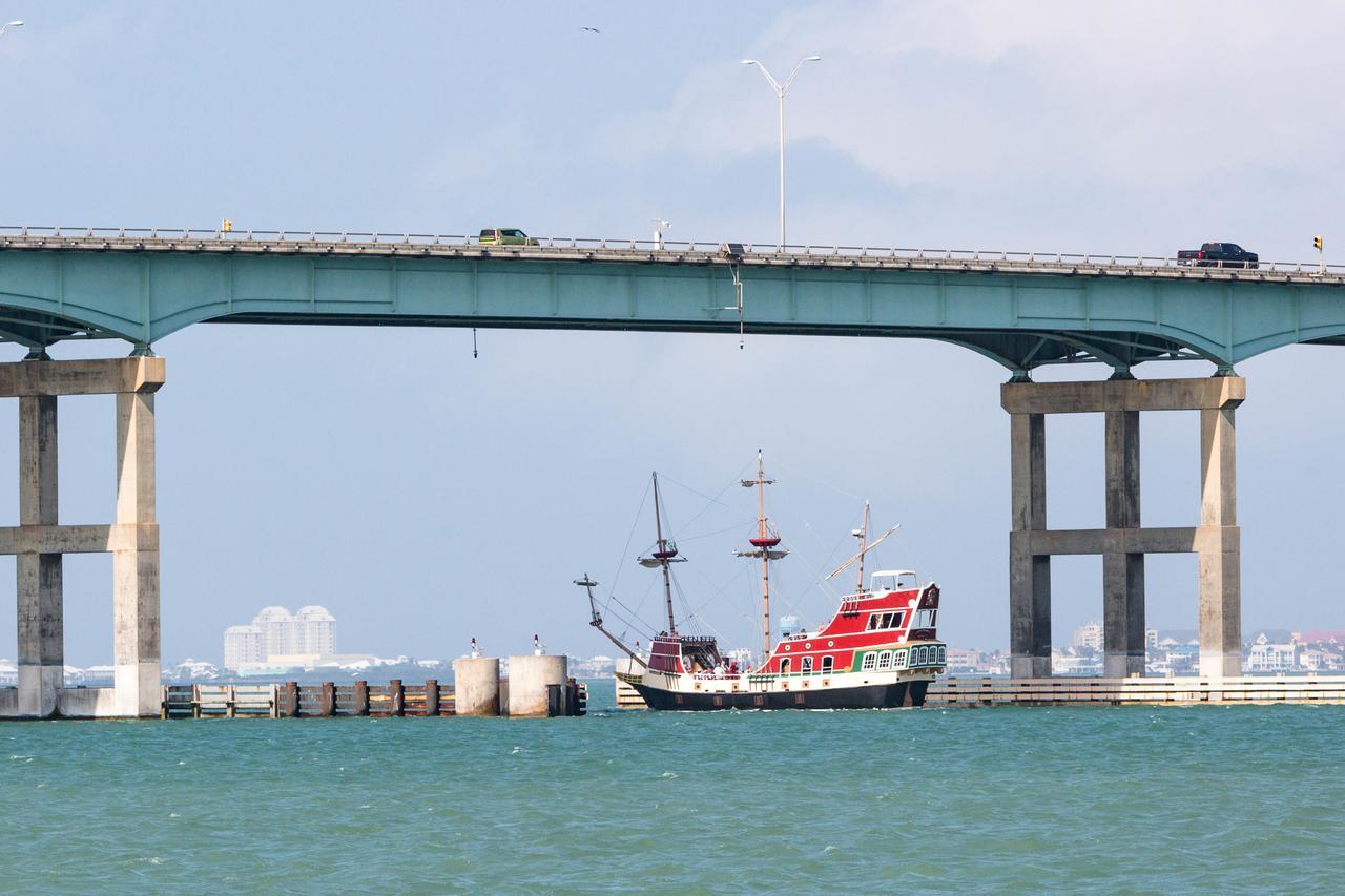 Las Puertas 201 South Padre Island Exterior photo